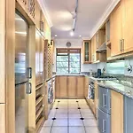 Renovated, Art Deco Couples Retreat With Views!