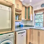Renovated, Art Deco Couples Retreat With Views!